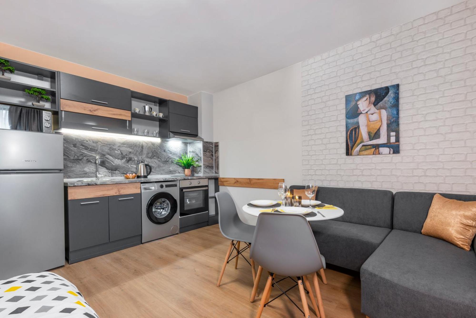 Best Guest 2 Apartments Plovdiv Exterior photo