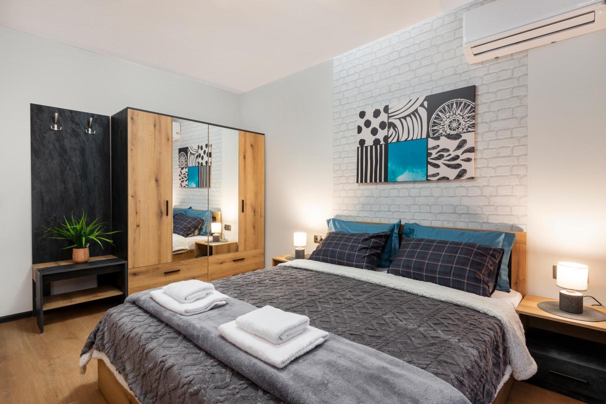 Best Guest 2 Apartments Plovdiv Exterior photo
